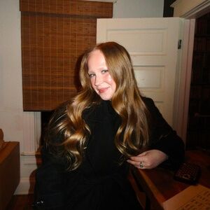 Meet your Posher, Emma